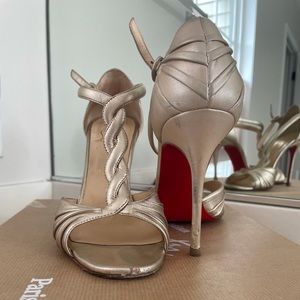 Christian Louboutin High Heel stilettos metallic gold Strappy dress shoes